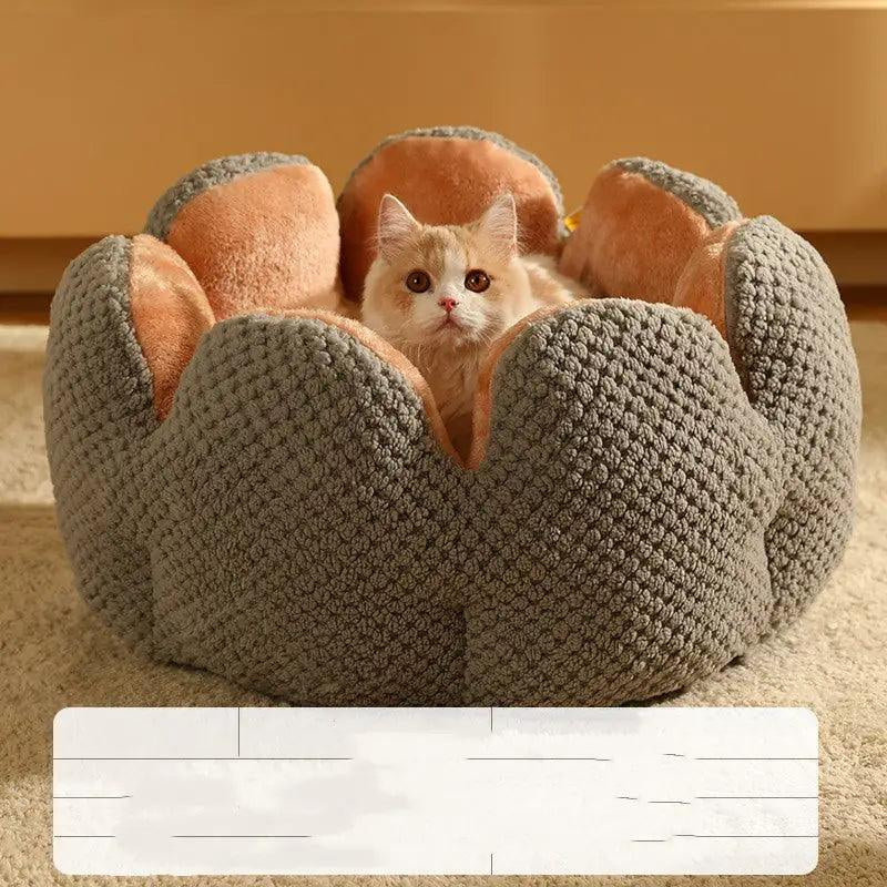 Luxury Cactus Petal Pet Nest: the Epitome of Comfort & Style