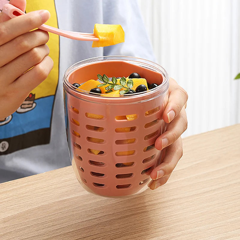 1PC Dripable Fruit Cup with Fork Food Grade Student Portable Picnic Storage Bucket Plastic Cup Sealed Leak Proof Salad Cup